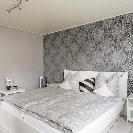 Restful In Near River Moselle Apartment Neumagen-Dhron