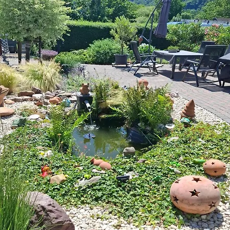 Restful In Near River Moselle *