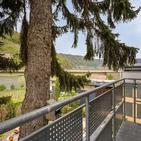 Moselblick Apartamento *